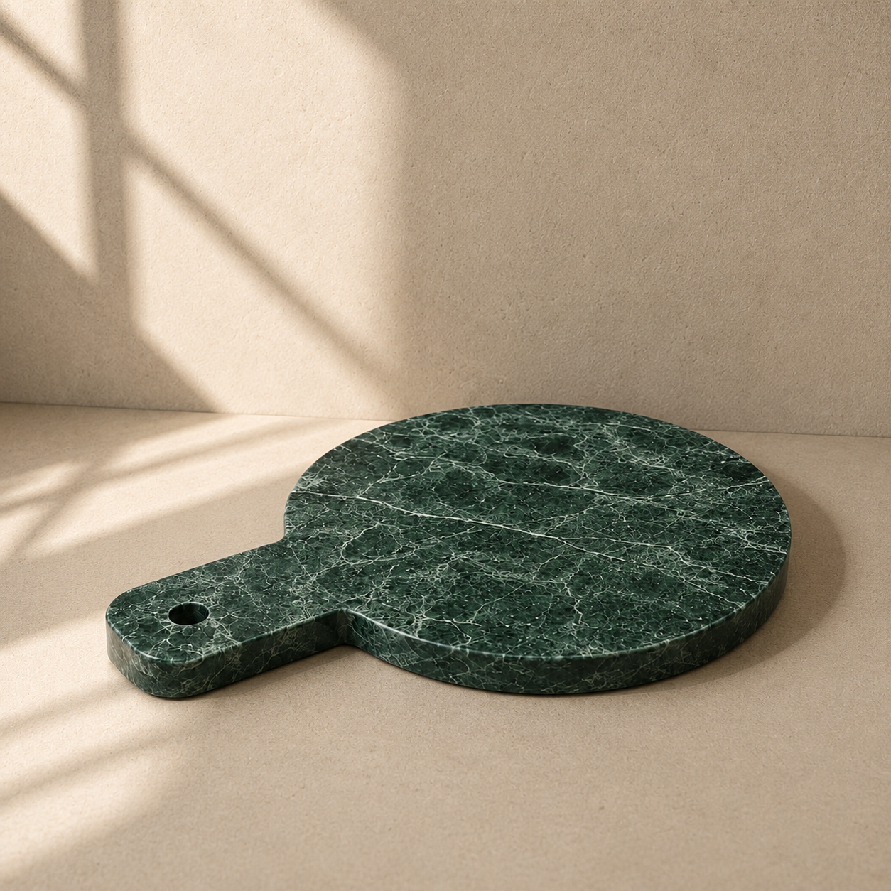 Round Marble Serving Board with Handle (22 cm)