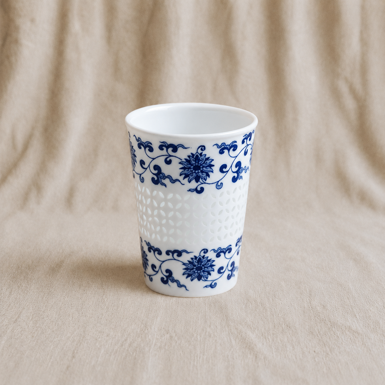 Entwined Linglong Porcelain Water Cup