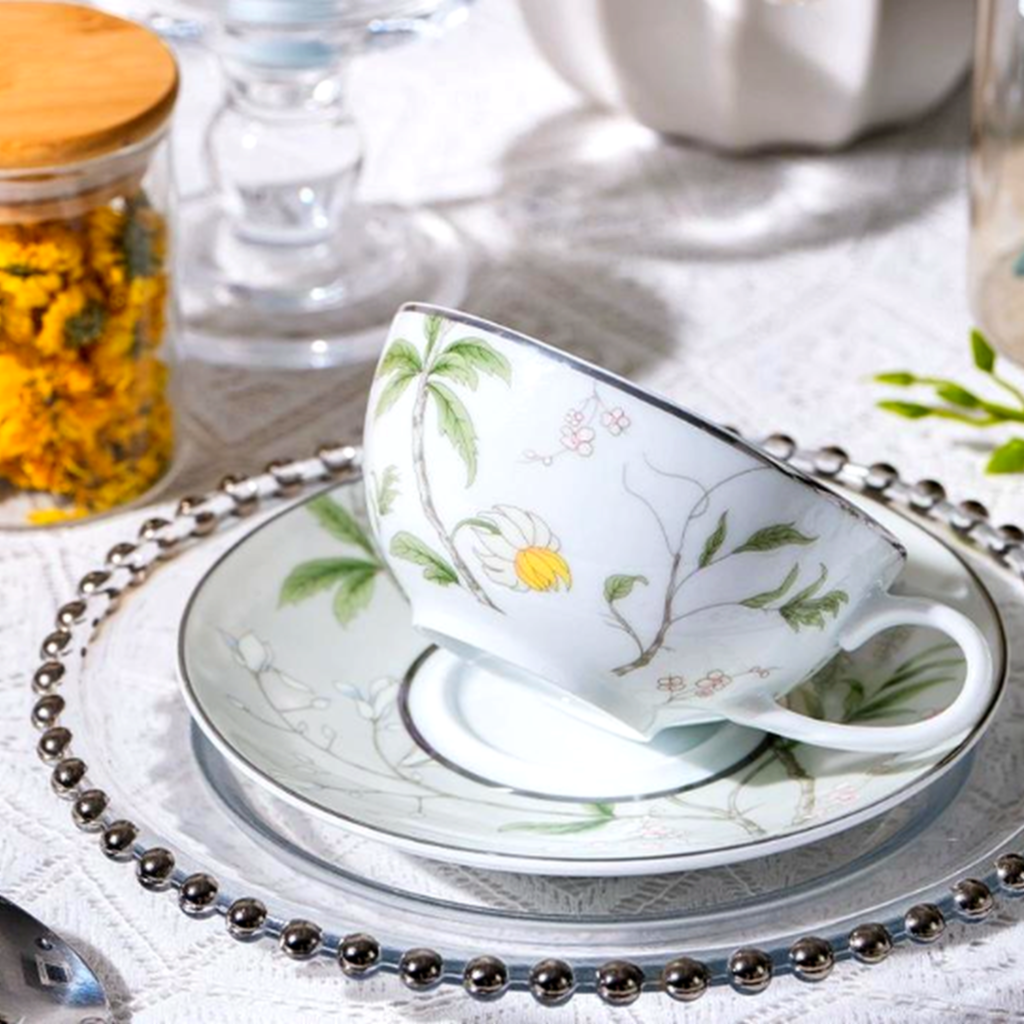 Soft Glow Porcelain Coffee Cup & Saucer - 18K GOLD